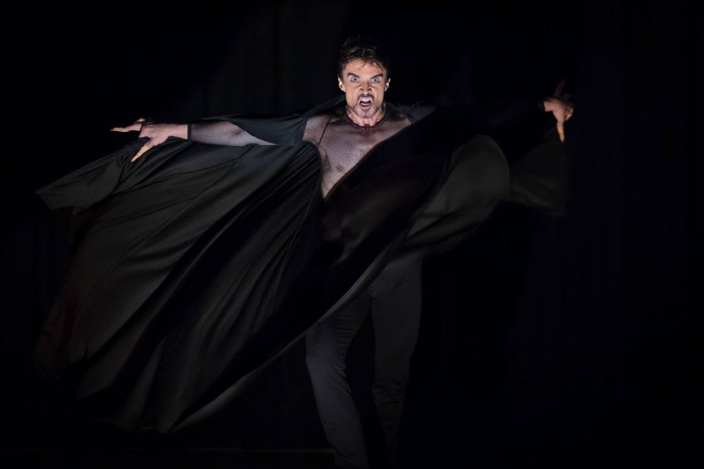 Dracula Heading to The Spotlight Theatre! Quad Cities >